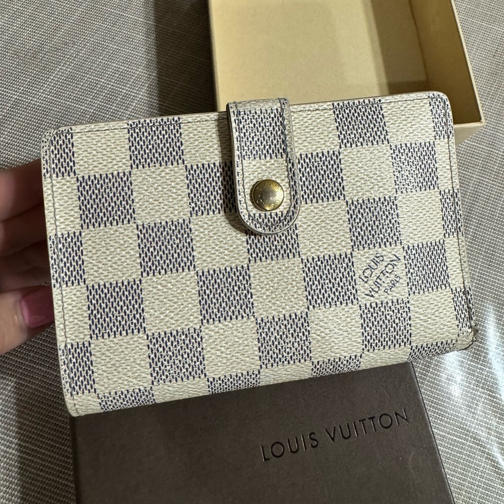 LOUIS VUITTON DAMIER AZUR BIFOLD WALLET